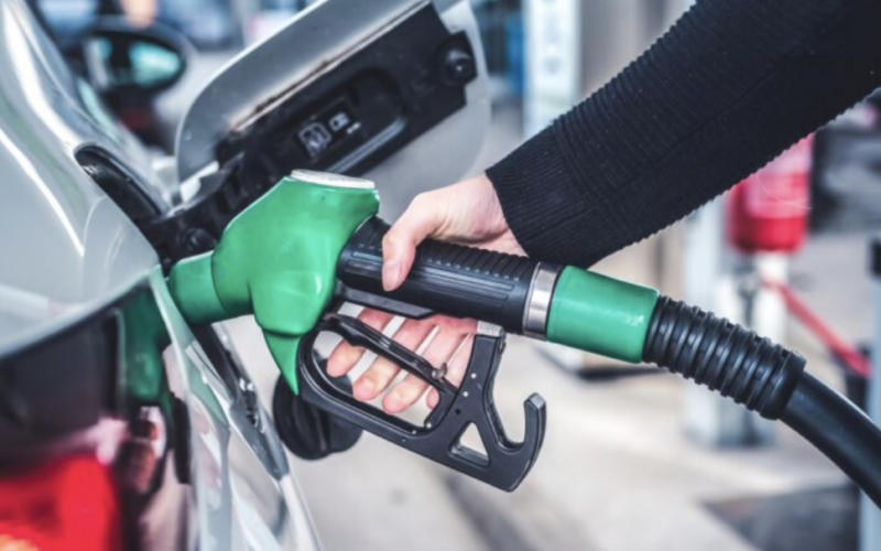 سعر البنزين اليوم الجمعة 8 – 3 – 2024 وفق قرار لجنة التسعير التلقائي